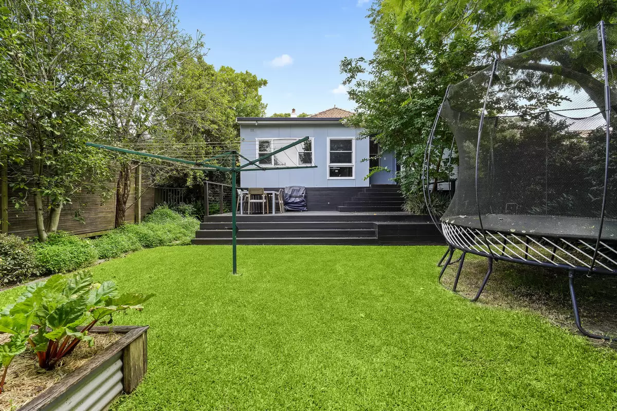 26 Dickinson Avenue, Croydon Sold by Rich & Oliva - image 11