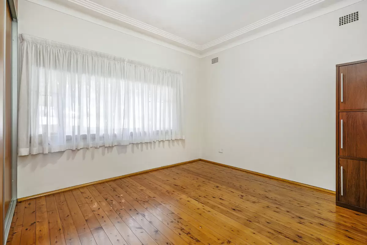 2 Jeffrey Street, Canterbury Sold by Rich & Oliva - image 6