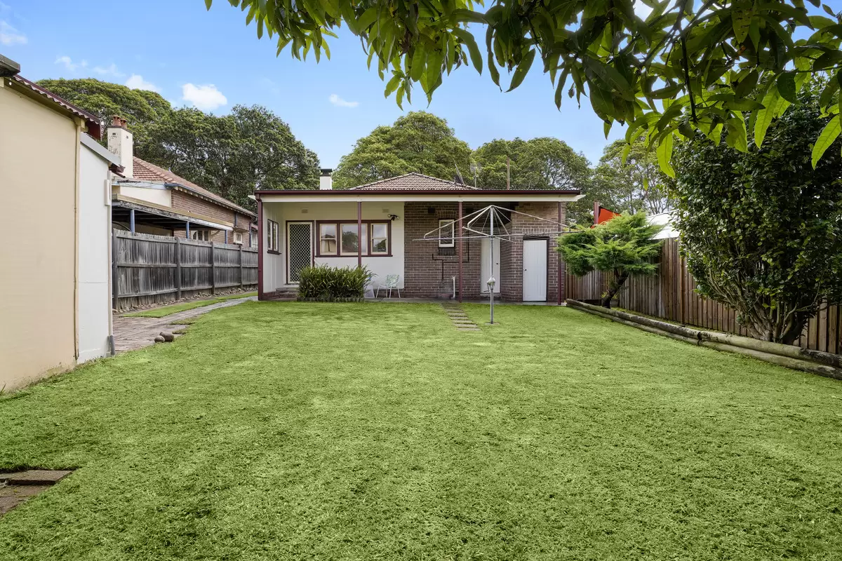 2 Alexandra Avenue, Croydon Sold by Rich & Oliva - image 11