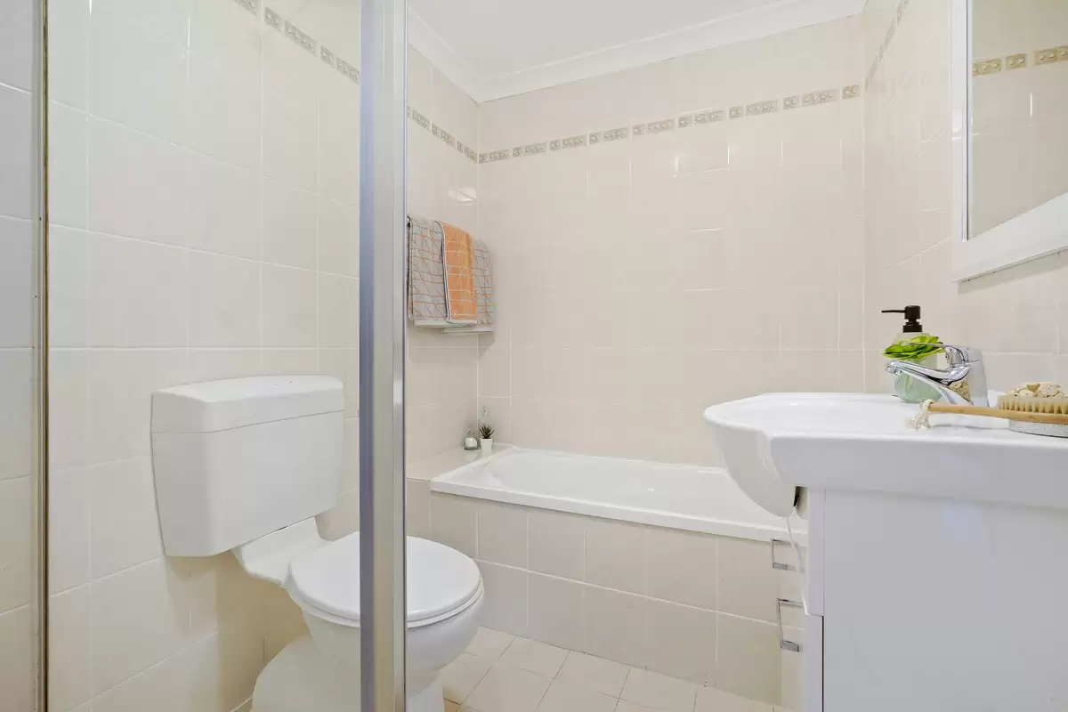 9/33 Eastbourne Road, Homebush West Sold by Rich & Oliva - image 8