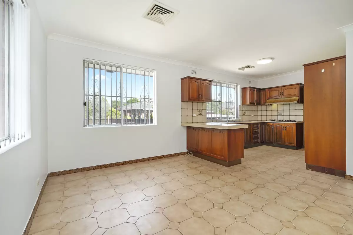 23 Browning Street, Campsie Sold by Rich & Oliva - image 6