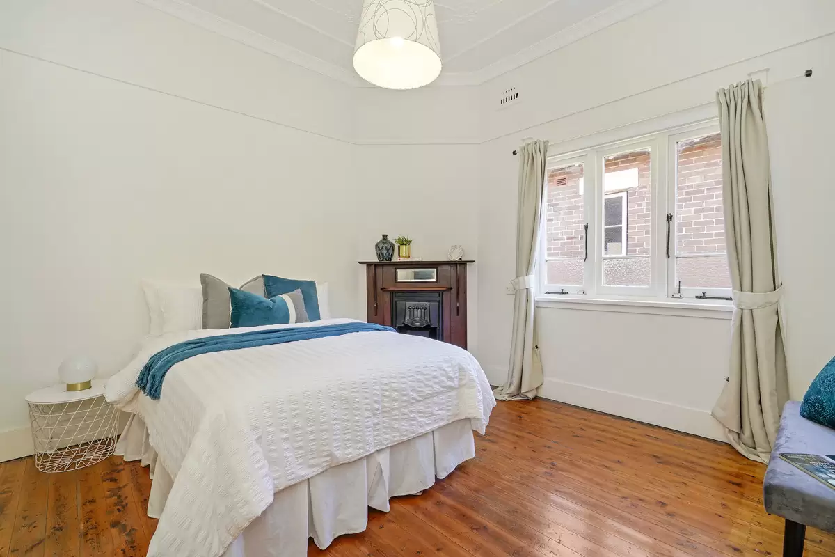 11 Julia Street, Ashfield Sold by Rich & Oliva - image 5