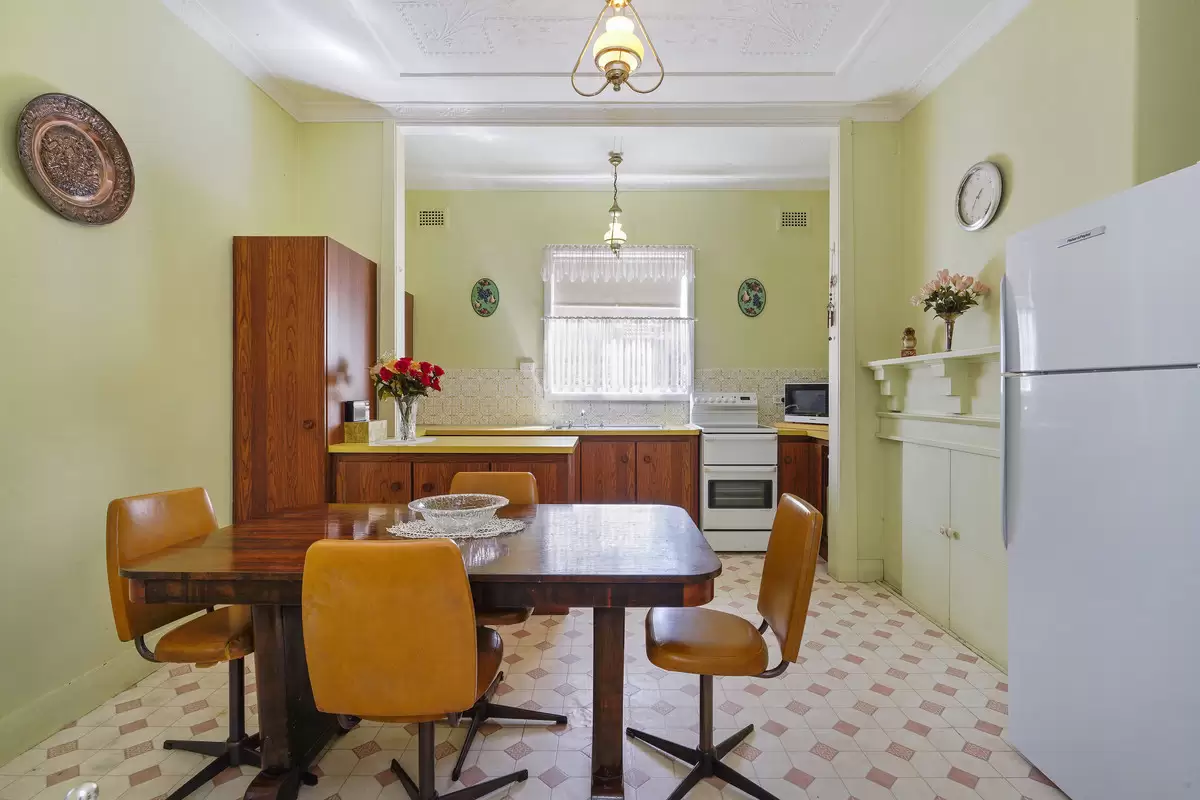 72 Roslyn Street, Ashbury Sold by Rich & Oliva - image 7