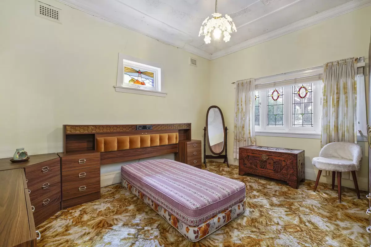 72 Roslyn Street, Ashbury Sold by Rich & Oliva - image 4