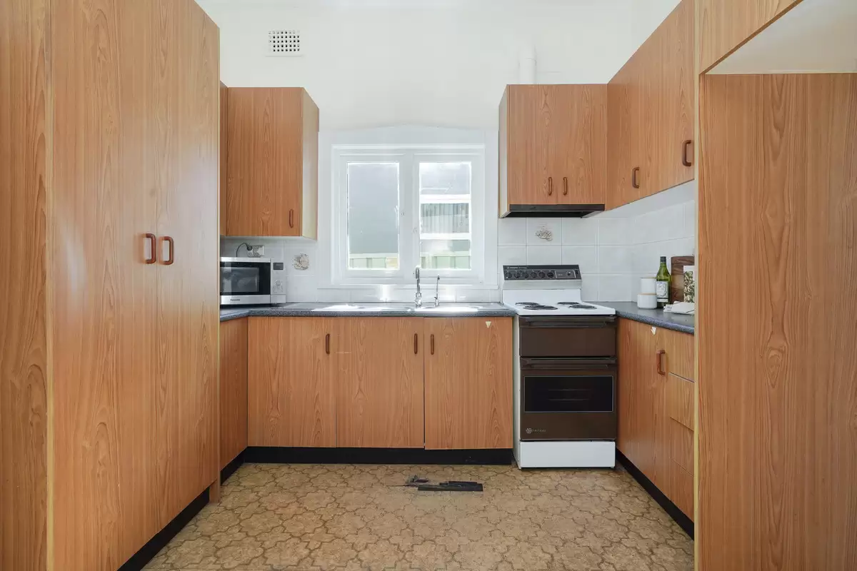 78 King Street, Ashbury Sold by Rich & Oliva - image 11