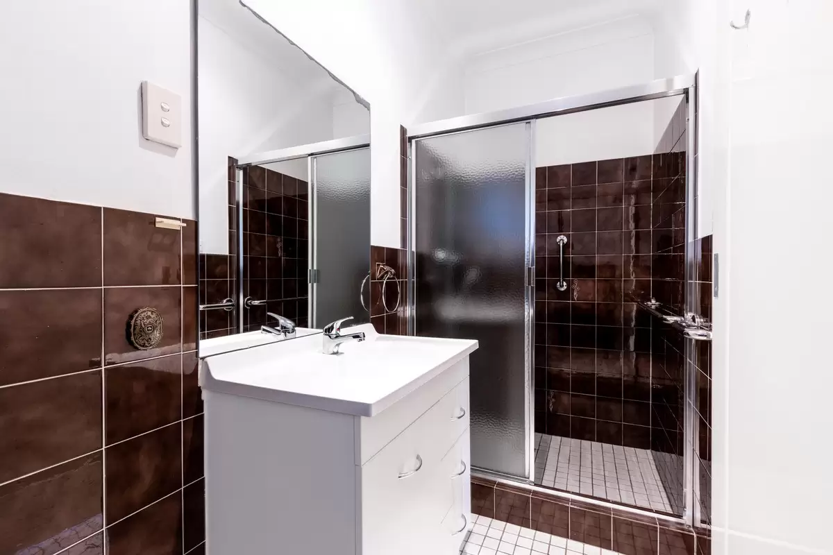 2/4-8 Wyatt Avenue, Burwood Sold by Rich & Oliva - image 10