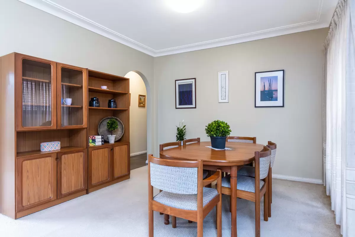 2/4-8 Wyatt Avenue, Burwood Sold by Rich & Oliva - image 4