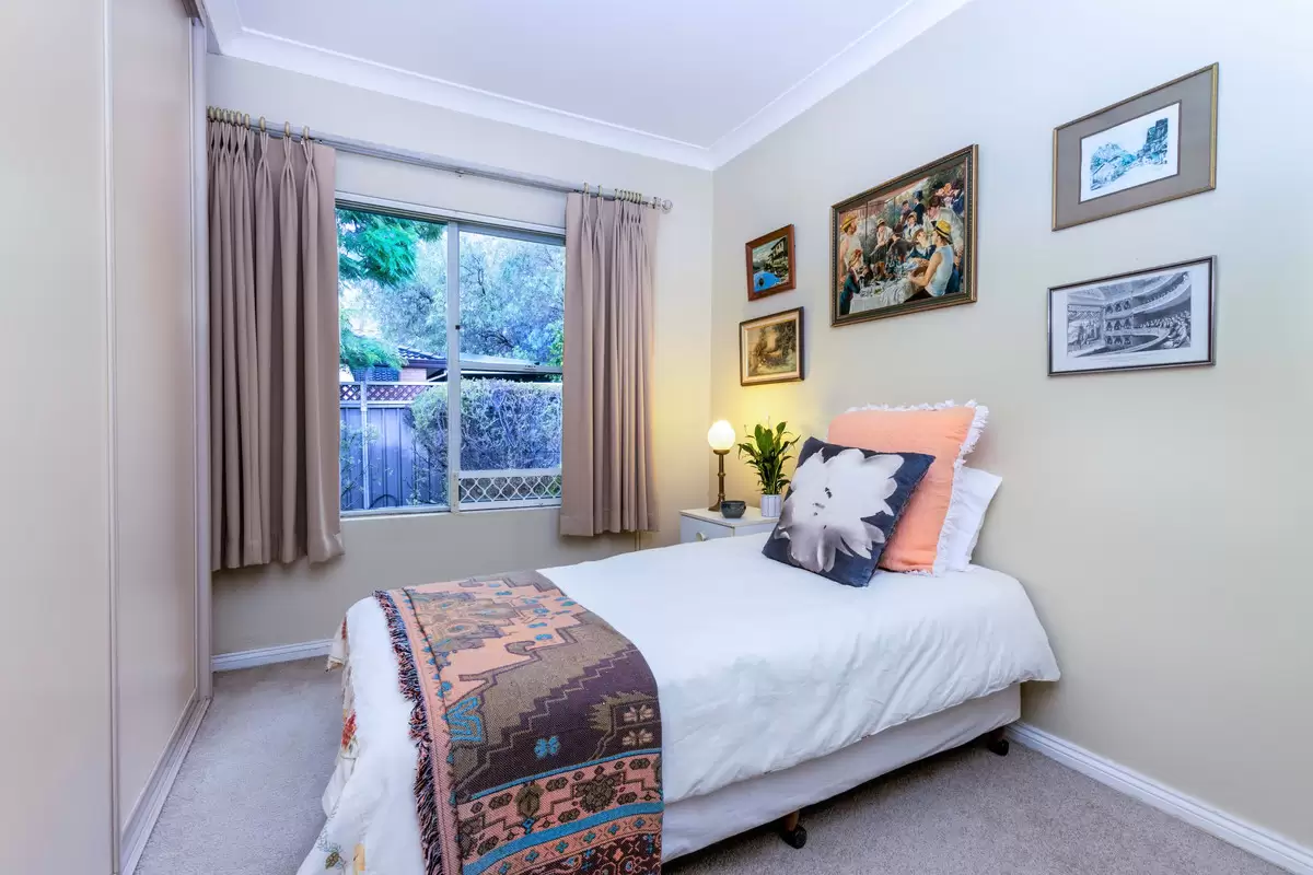2/4-8 Wyatt Avenue, Burwood Sold by Rich & Oliva - image 7