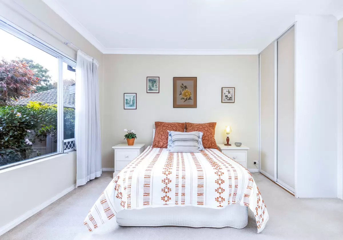 2/4-8 Wyatt Avenue, Burwood Sold by Rich & Oliva - image 6