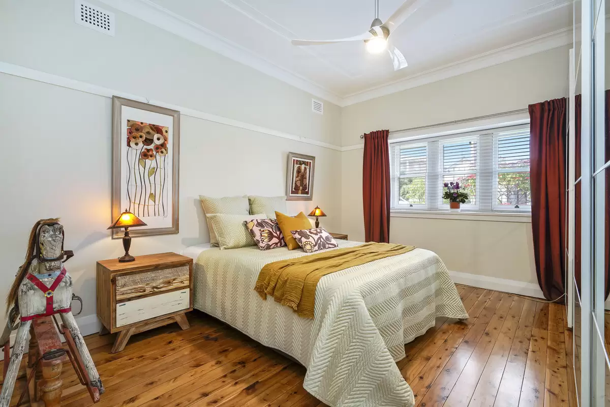 51 Goodlet Street, Ashbury Sold by Rich & Oliva - image 4