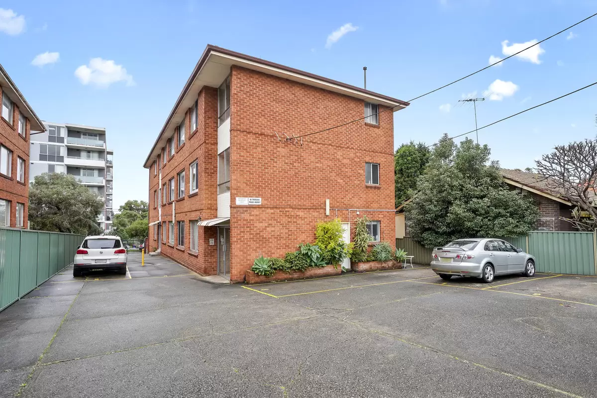 2/4 Howard Street, Canterbury Sold by Rich & Oliva - image 8