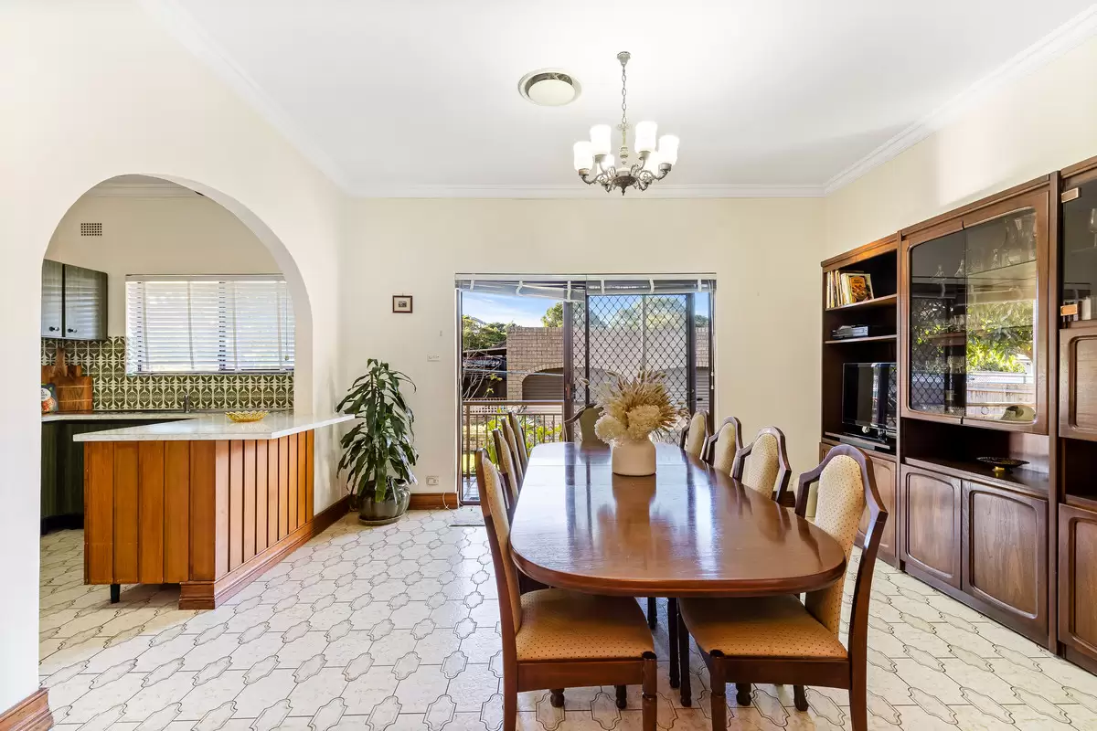 17 Thomas Street, Ashfield Sold by Rich & Oliva - image 7