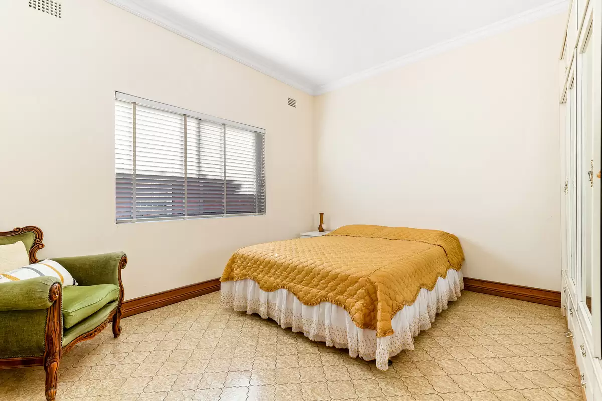 17 Thomas Street, Ashfield Sold by Rich & Oliva - image 3