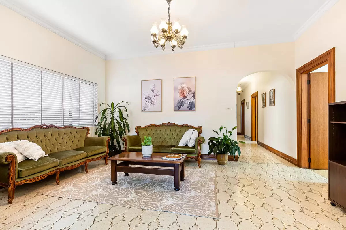 17 Thomas Street, Ashfield Sold by Rich & Oliva - image 5