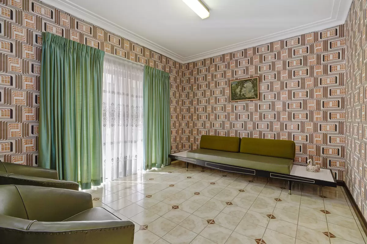 9 Nicholson Street, Burwood Sold by Rich & Oliva - image 10
