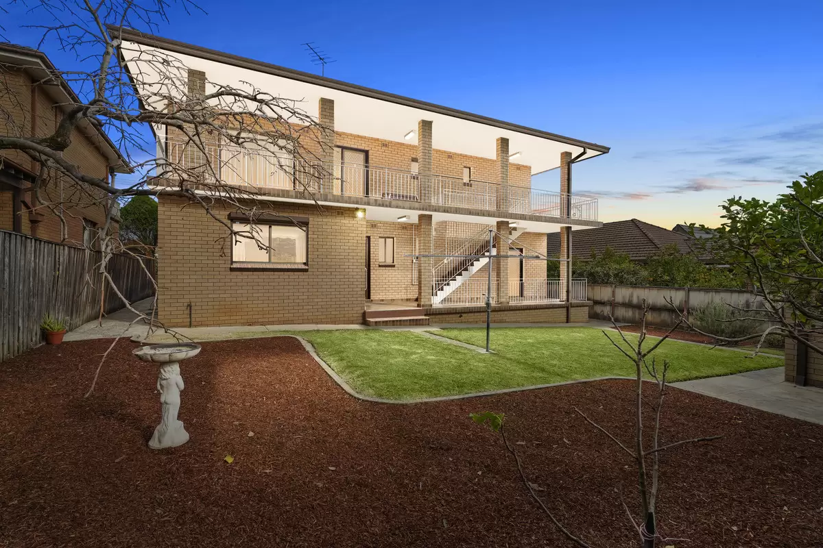 9 Nicholson Street, Burwood Sold by Rich & Oliva - image 13