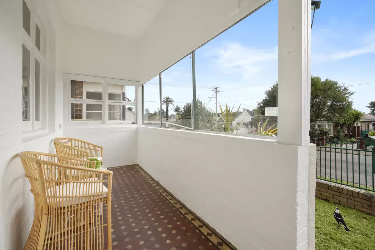 40 Kenilworth Street, Croydon Sold by Rich & Oliva - image 2