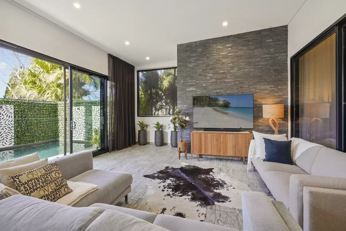 35 Cromarty Crescent, Winston Hills Sold by Rich & Oliva - image 24