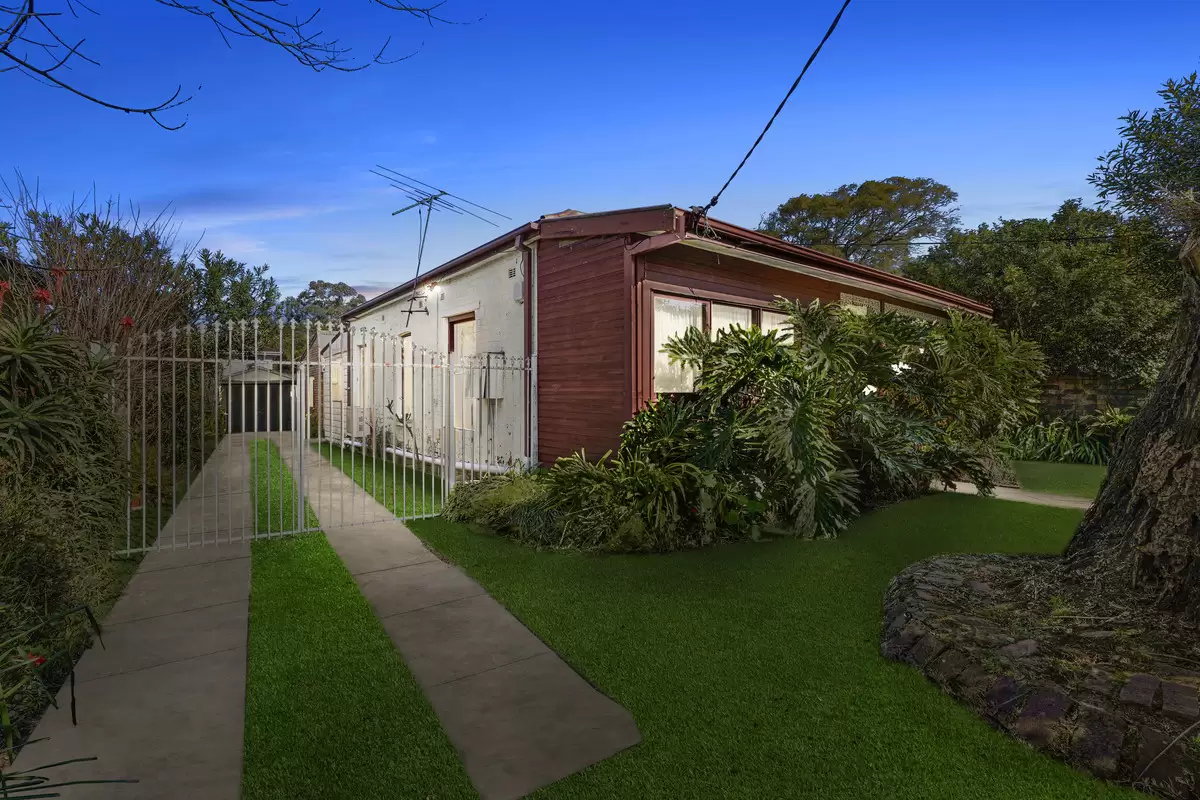52 Wentworth Street, Croydon Park Sold by Rich & Oliva - image 2