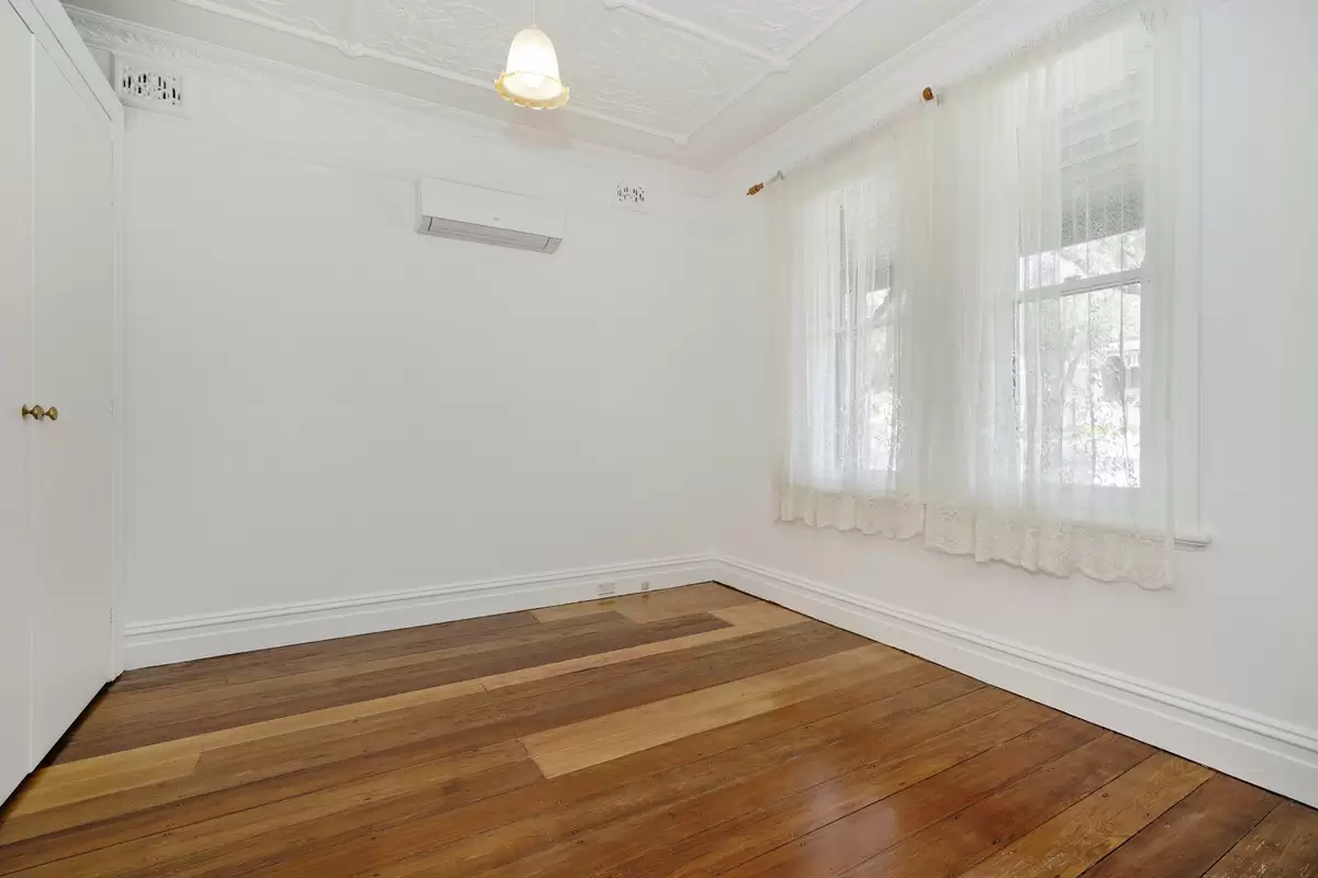 17 Woodlands Road, Ashbury Sold by Rich & Oliva - image 2