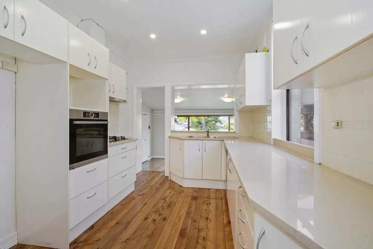 17 Woodlands Road, Ashbury Sold by Rich & Oliva - image 4