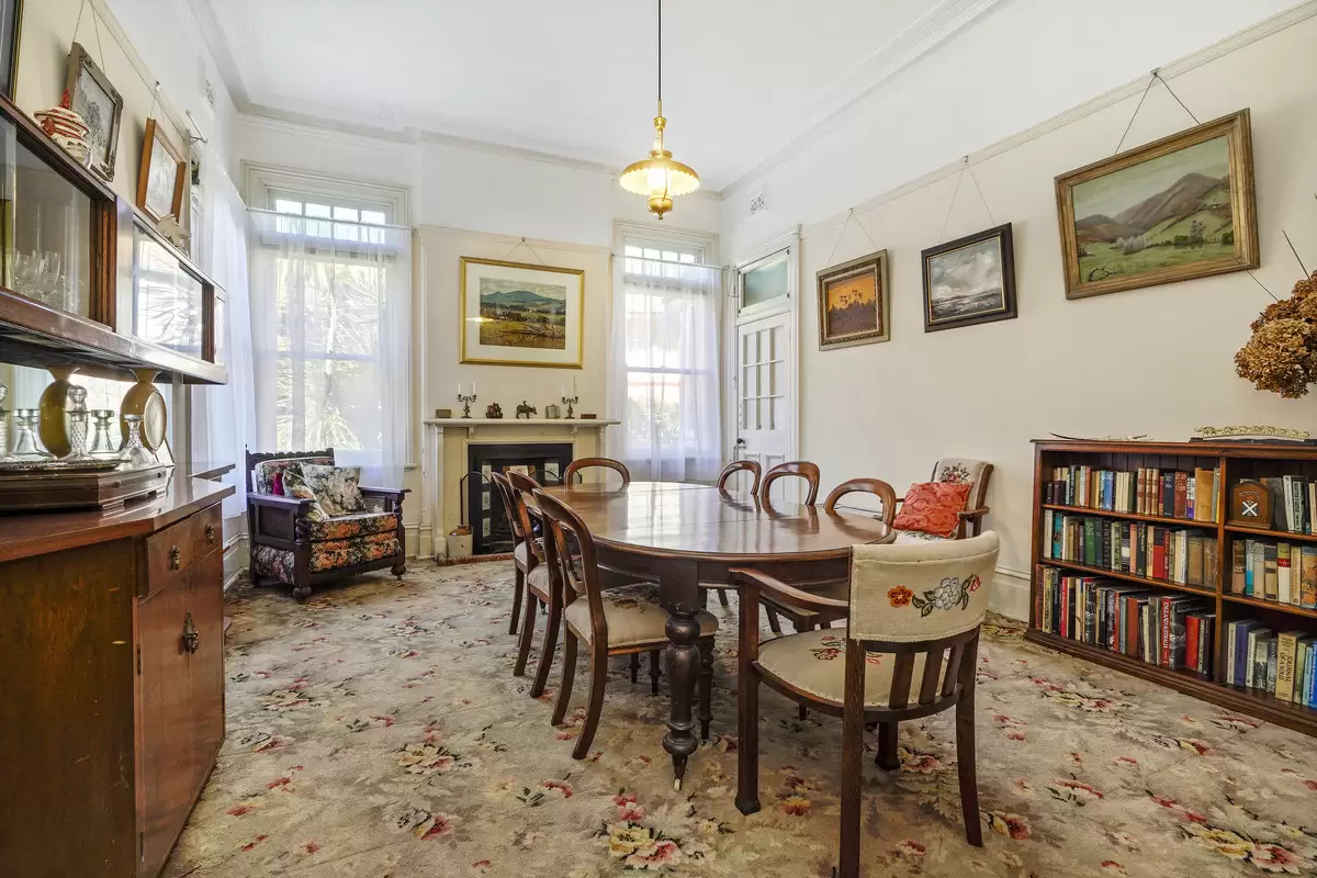 9 Appian Way, Burwood Sold by Rich & Oliva - image 6