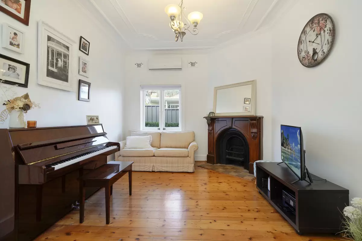 2 Tennyson Street, Enfield Sold by Rich & Oliva - image 5