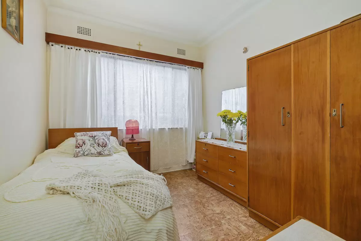 42 Waratah Street, Croydon Park Sold by Rich & Oliva - image 5