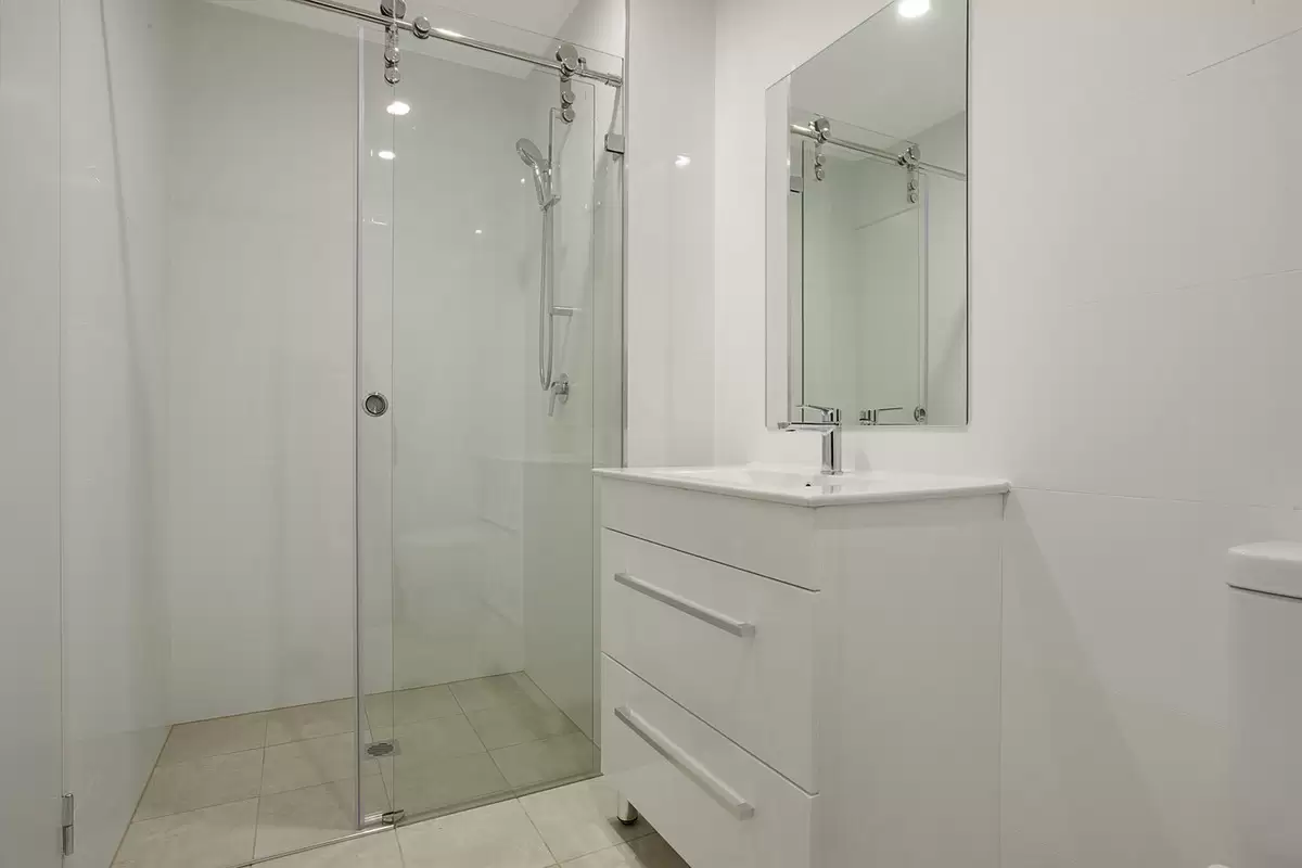 4/884. Canterbury Rd,, Roselands Sold by Rich & Oliva - image 6