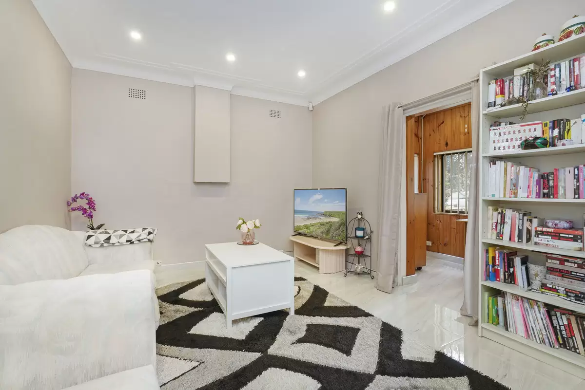 200 Burwood Road, Croydon Park Sold by Rich & Oliva - image 2