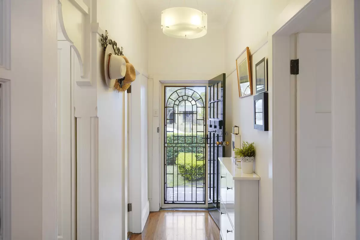 9 Balmoral Avenue, Croydon Park Sold by Rich & Oliva - image 3
