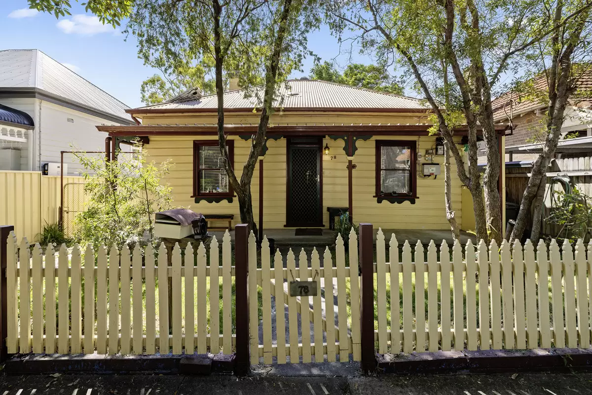 78 Holborow Street, Croydon Park Sold by Rich & Oliva - image 1