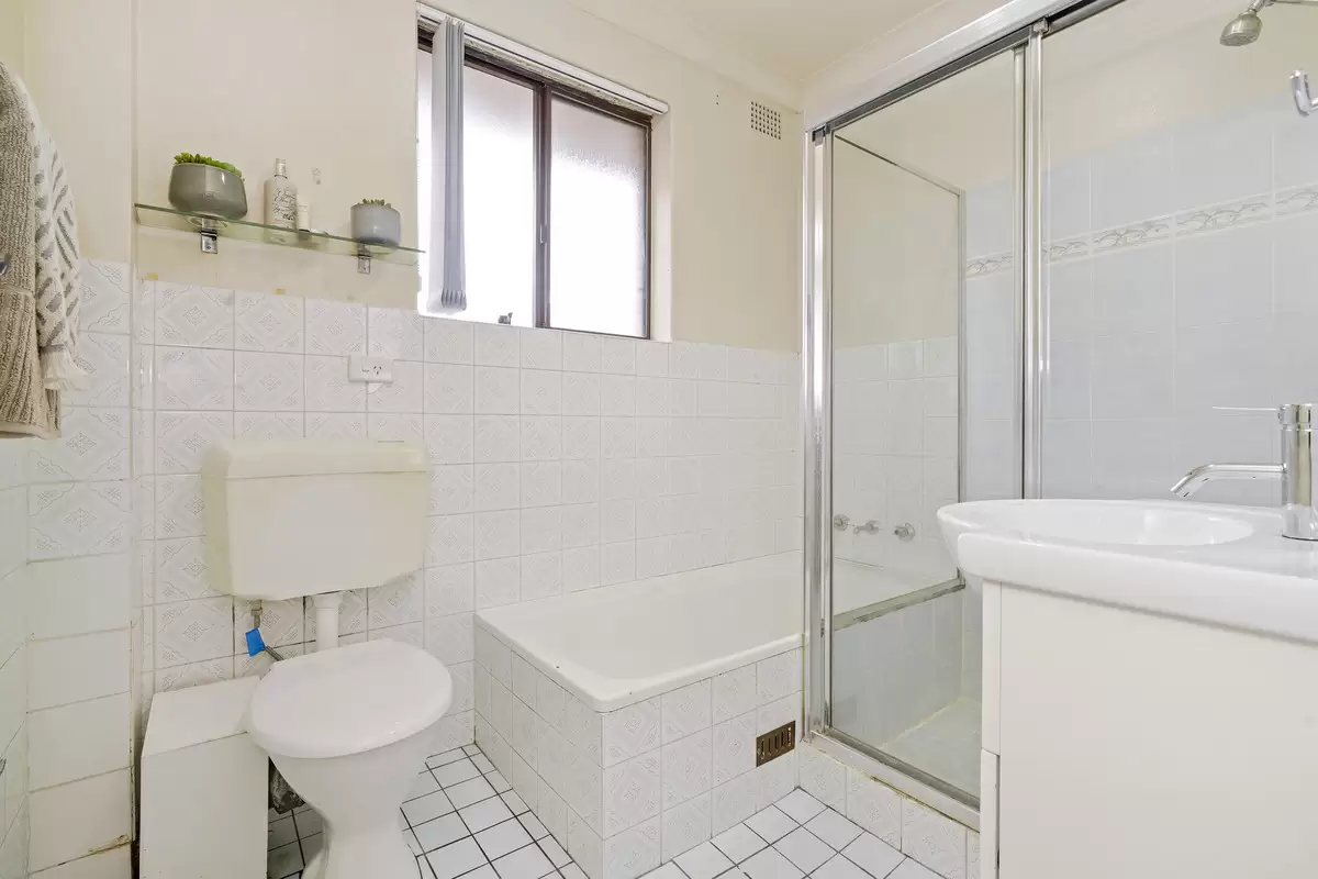 8/18-22 Clyde Street, Croydon Park Sold by Rich & Oliva - image 8