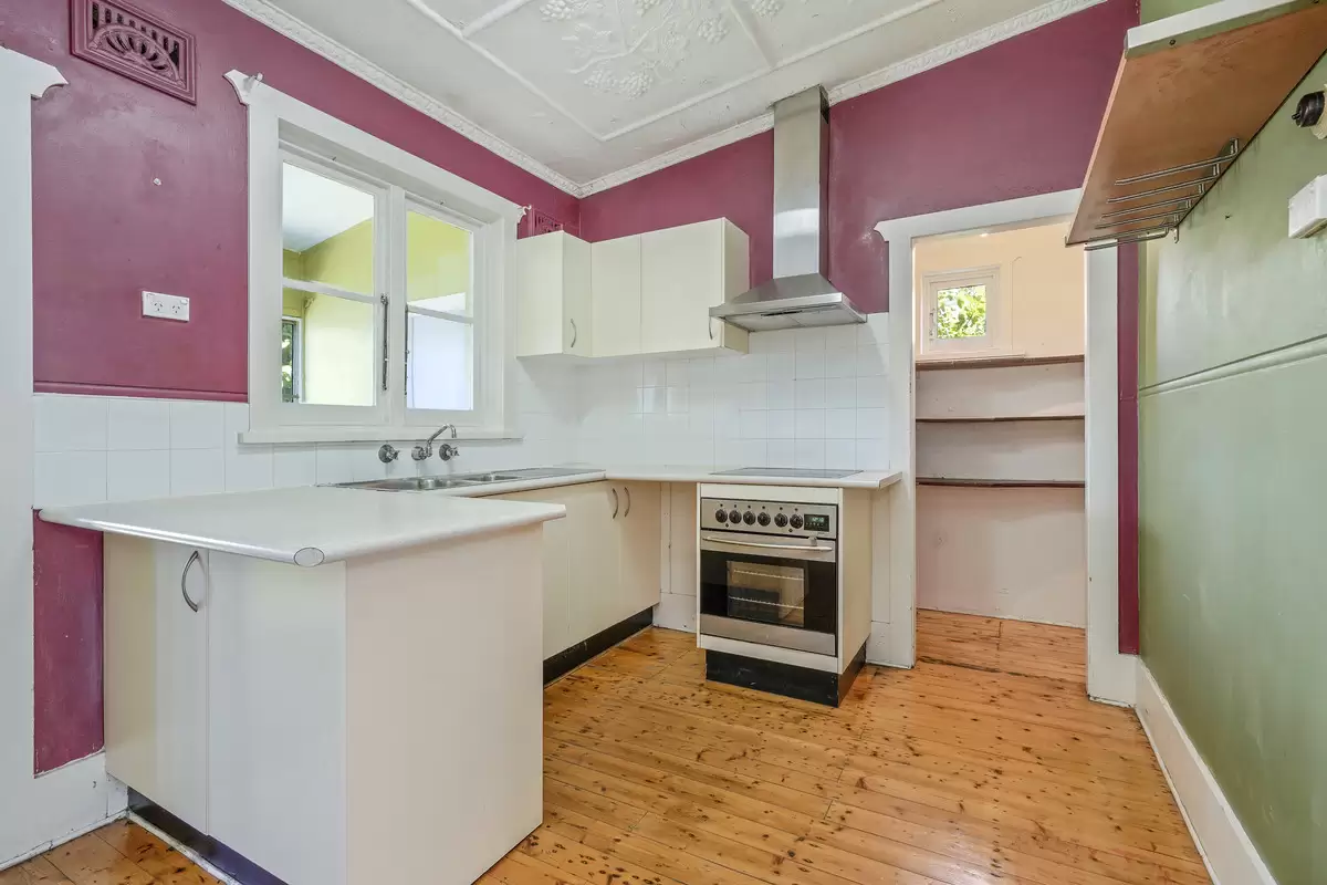 46 Liverpool Road, Croydon Sold by Rich & Oliva - image 7