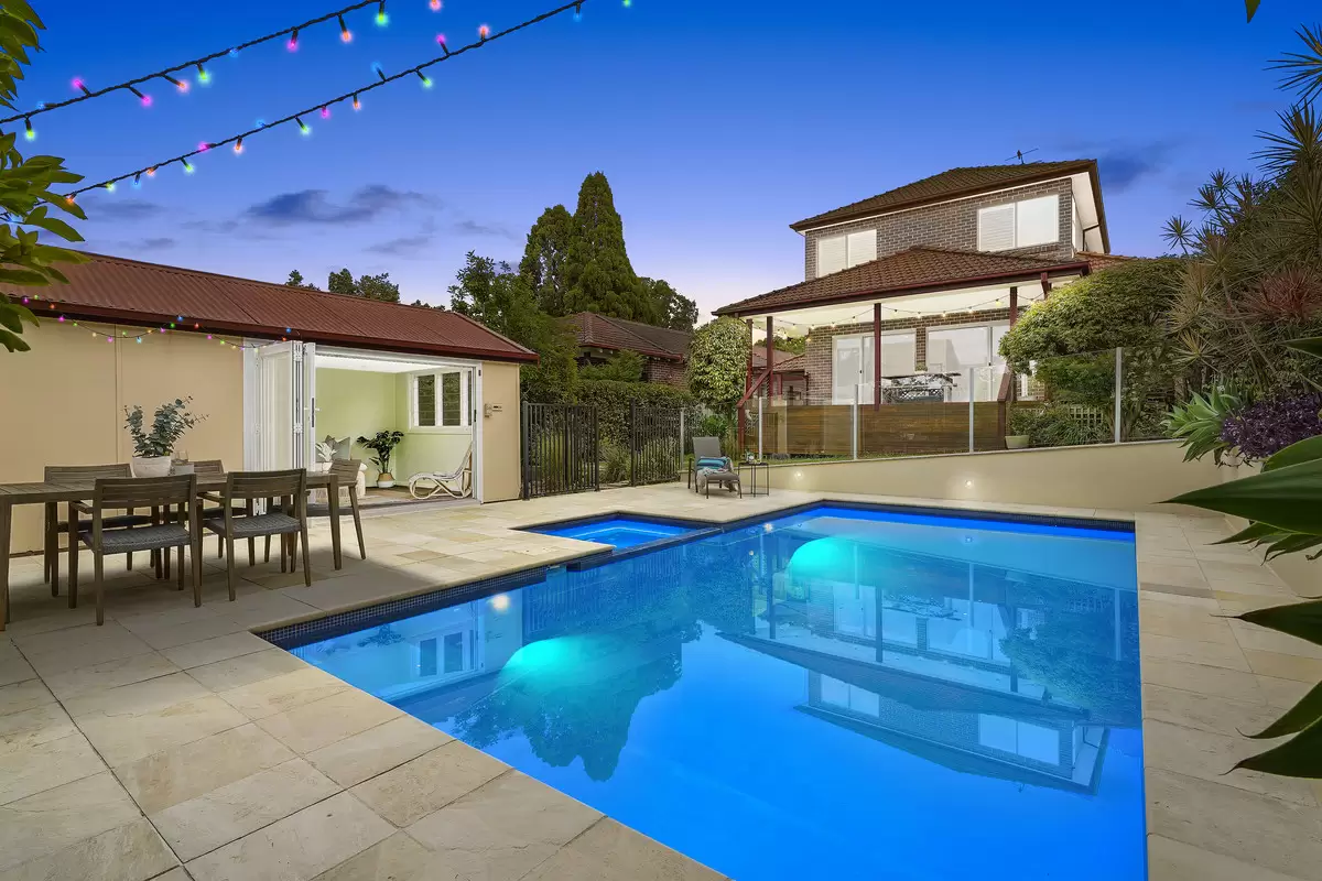 12 Leith Street, Ashbury Sold by Rich & Oliva - image 16