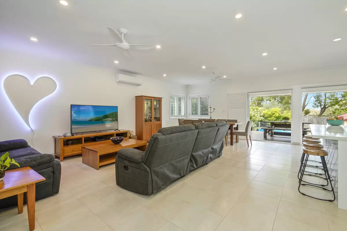 12 Leith Street, Ashbury Sold by Rich & Oliva - image 8