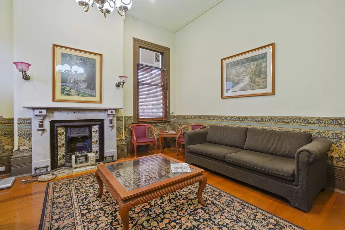 282 Burwood Road, Burwood Sold by Rich & Oliva - image 6