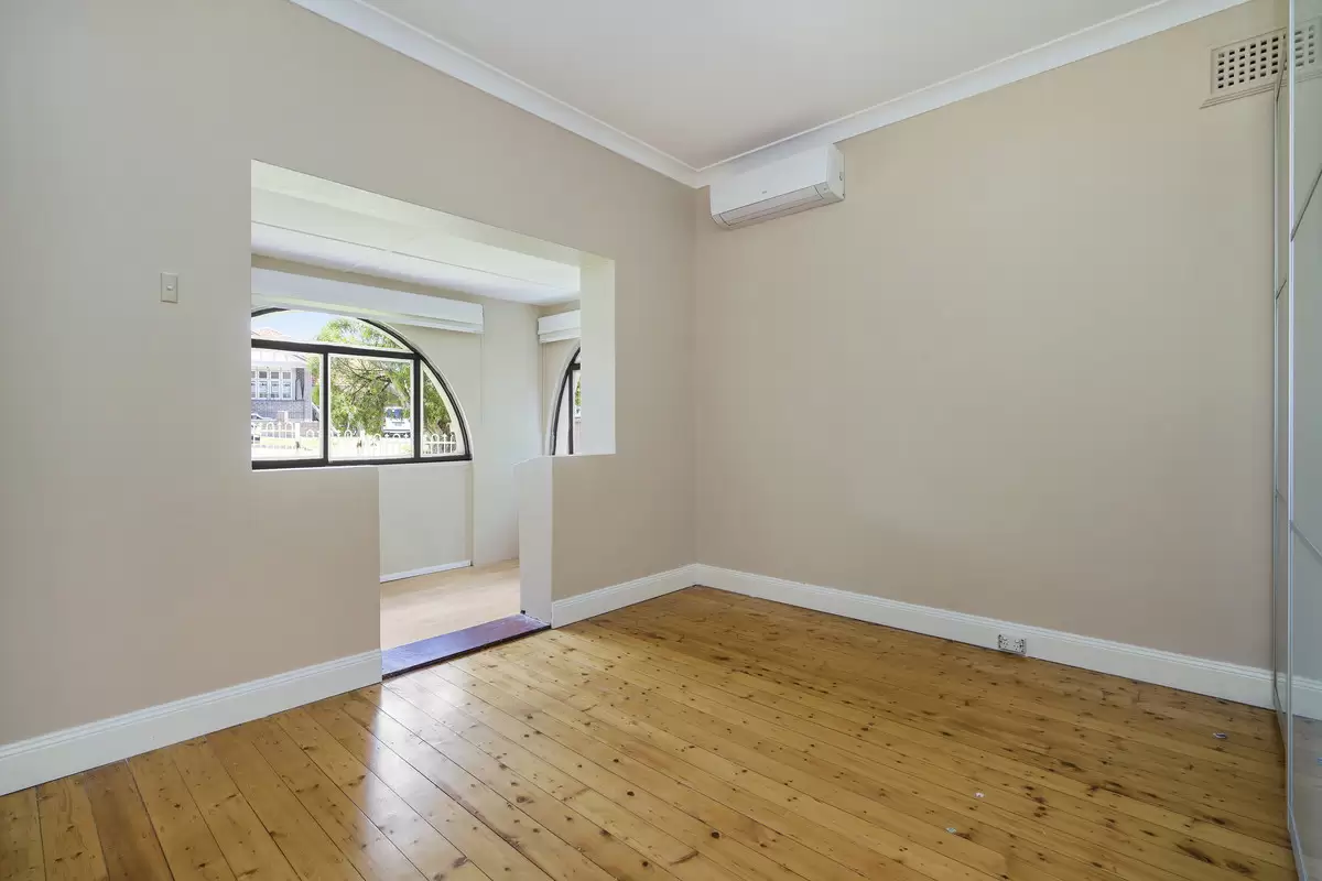 4 Goodlet Street, Ashbury Sold by Rich & Oliva - image 5