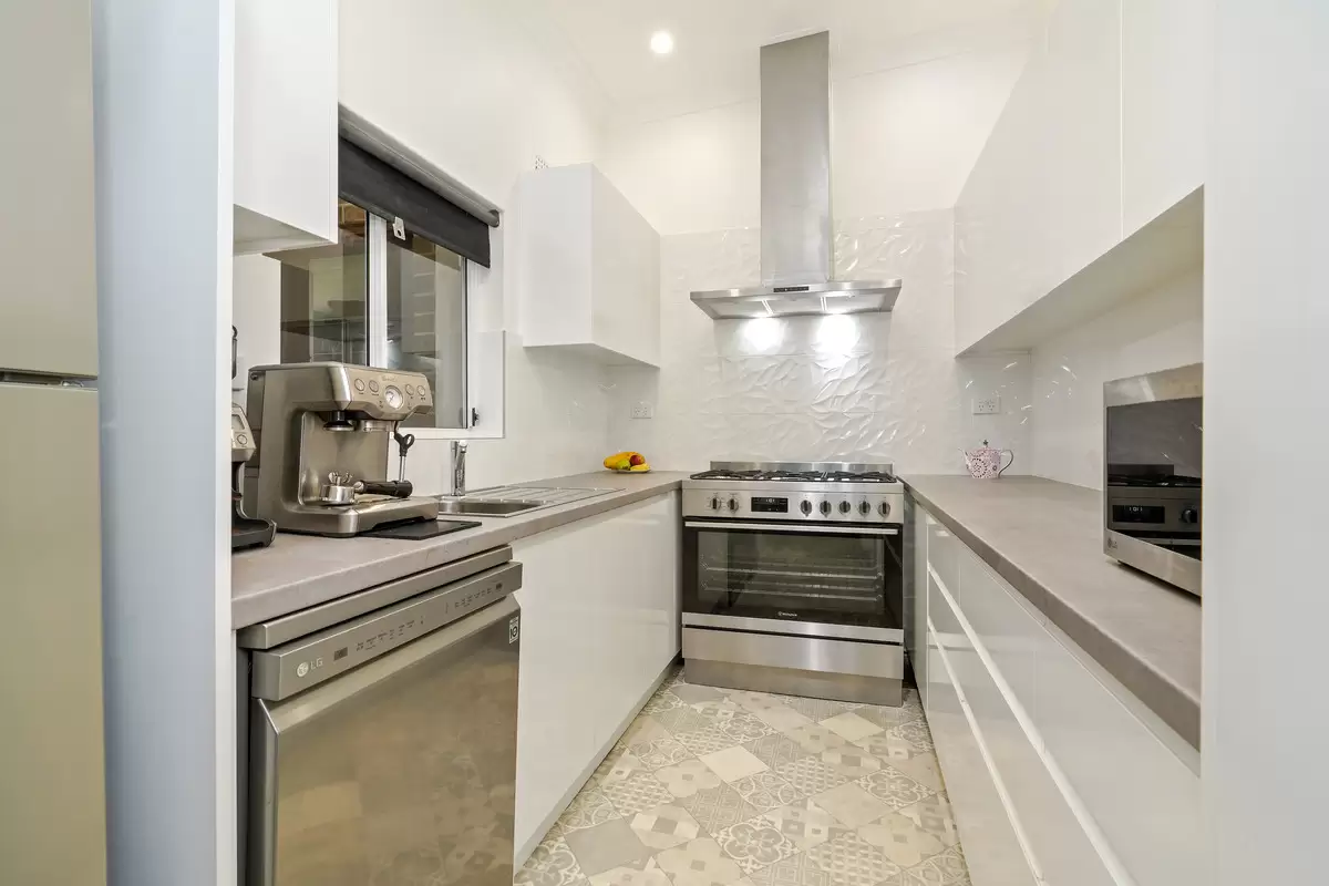 1 Frederick Street, Canterbury Sold by Rich & Oliva - image 9