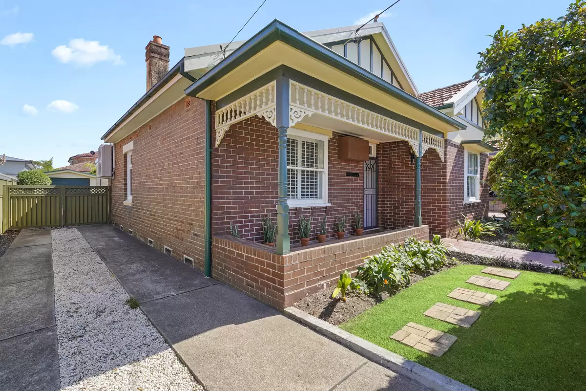 1 Frederick Street, Canterbury Sold by Rich & Oliva - image 3