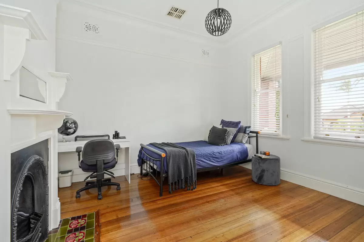 37 Messiter Street, Campsie Sold by Rich & Oliva - image 4