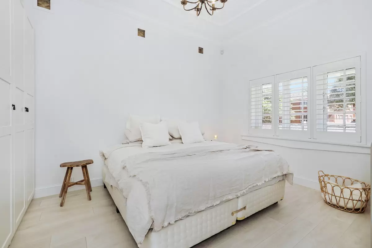 28 Hampton Street, Croydon Park Sold by Rich & Oliva - image 2