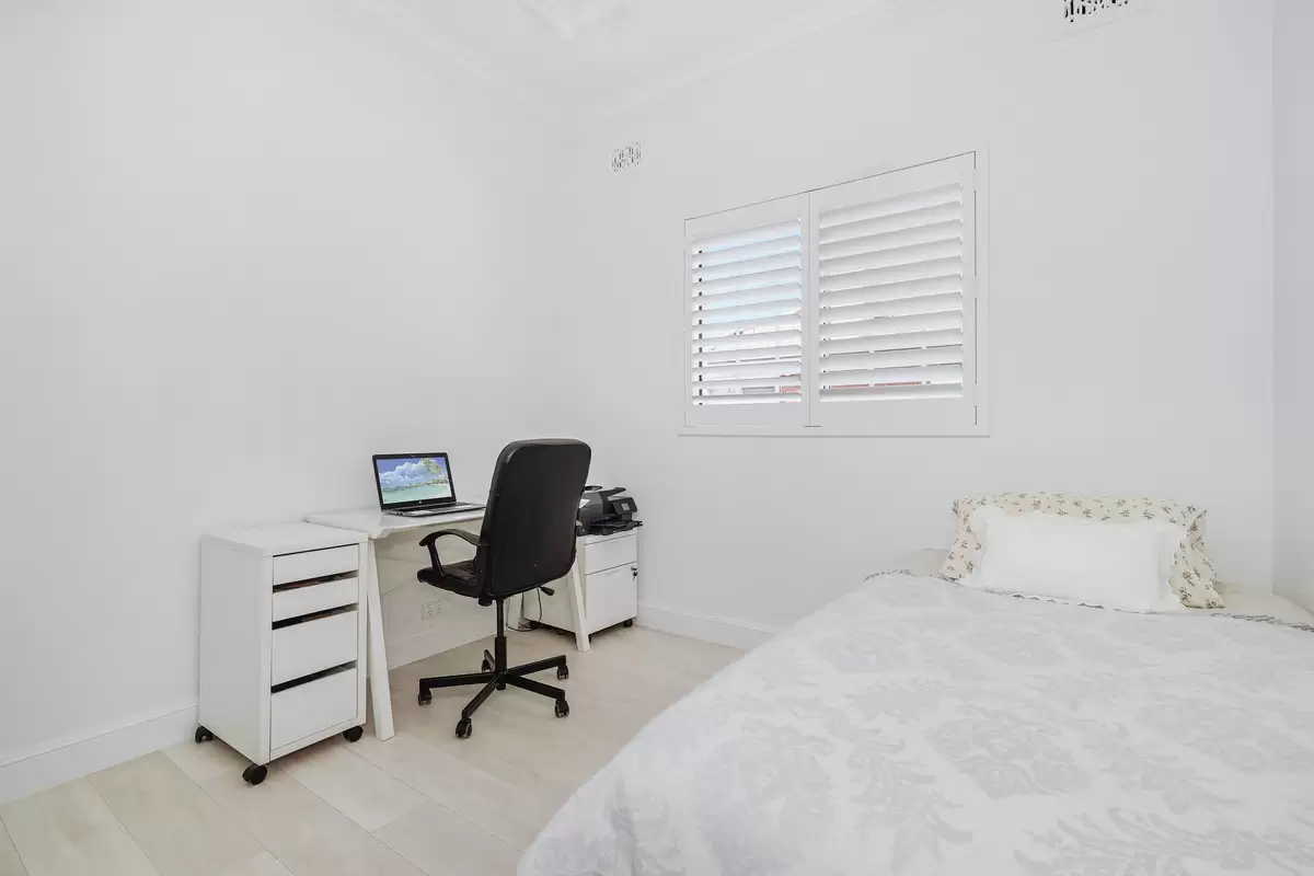 28 Hampton Street, Croydon Park Sold by Rich & Oliva - image 3