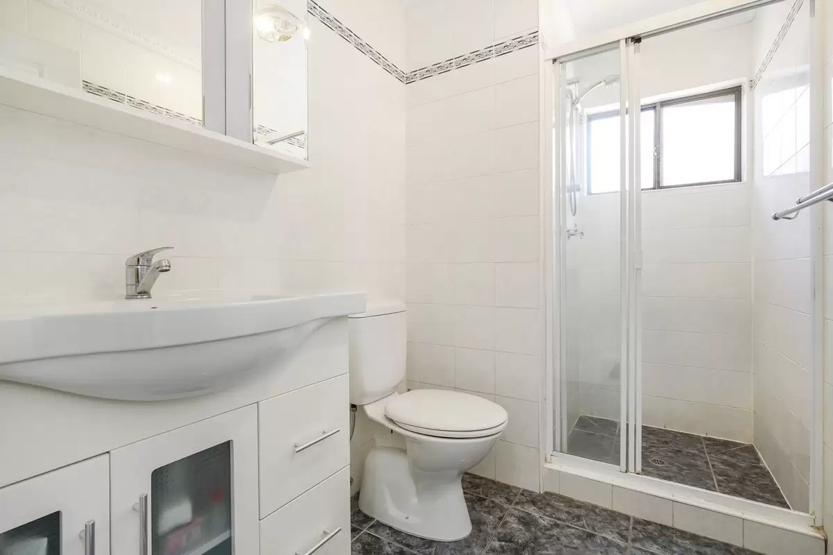 124 Ingham Avenue, Five Dock Sold by Rich & Oliva - image 4