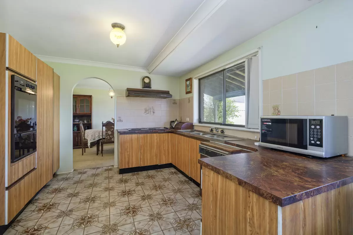 72 Simmat Avenue, Condell Park Sold by Rich & Oliva - image 5