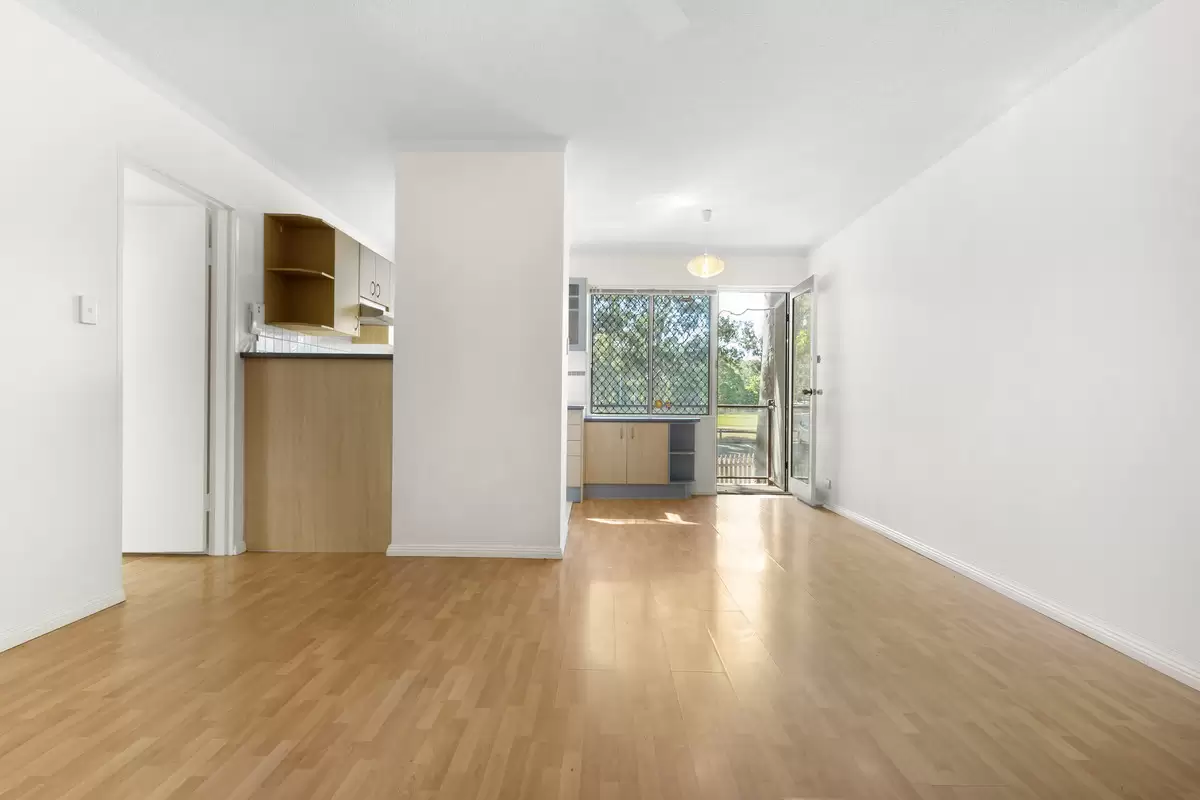 15/9 Castle Street, North Parramatta Sold by Rich & Oliva - image 2