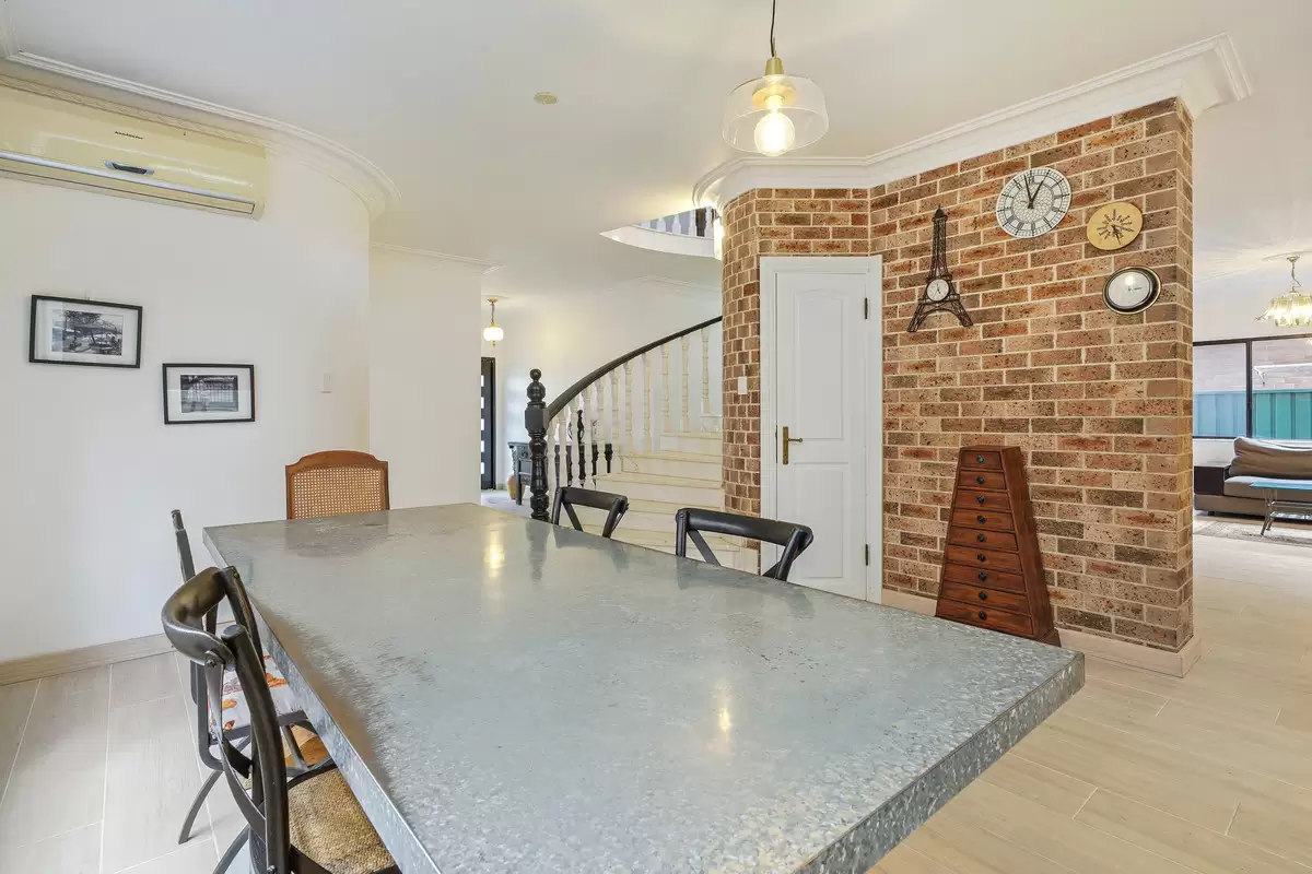 10 Woodlands Road, Ashbury Sold by Rich & Oliva - image 3