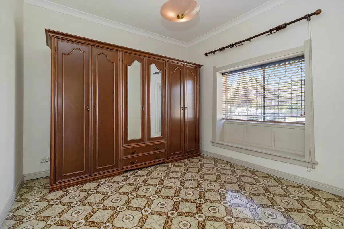 10 Chiswick Street, Strathfield South Sold by Rich & Oliva - image 3