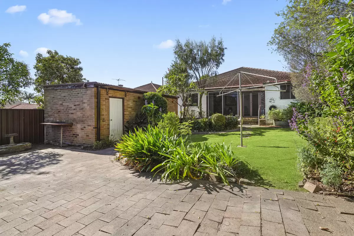 35 Weldon Street, Burwood Sold by Rich & Oliva - image 13