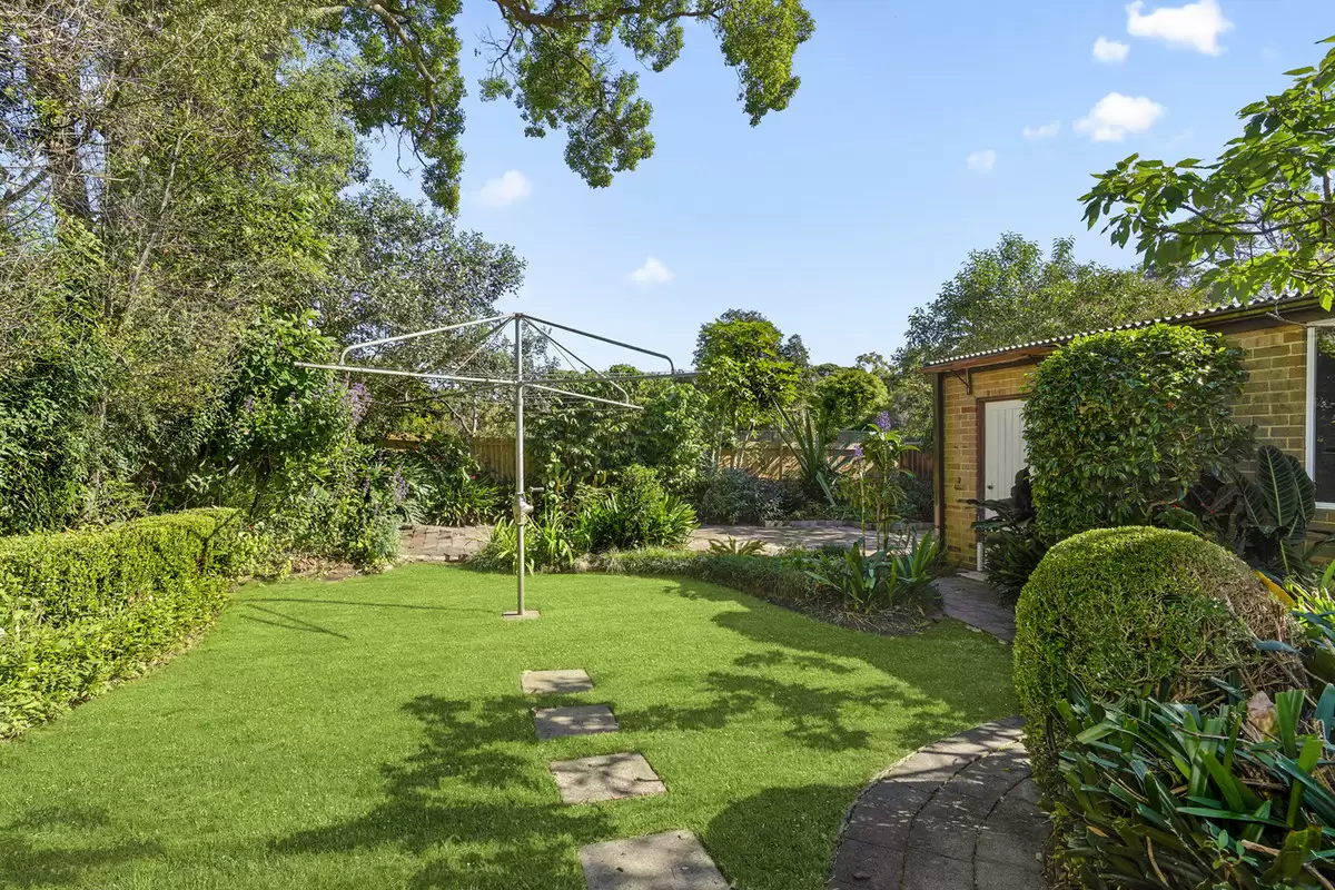 35 Weldon Street, Burwood Sold by Rich & Oliva - image 12